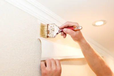 Pose de papier peint à Condac — revêtements muraux et toiles de verre